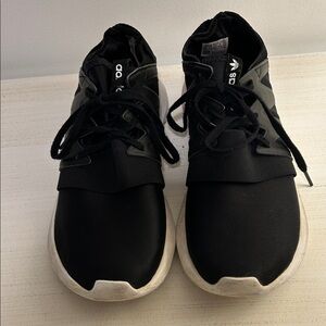 adidas Black Casual Lace-Up Sneakers with White Soles